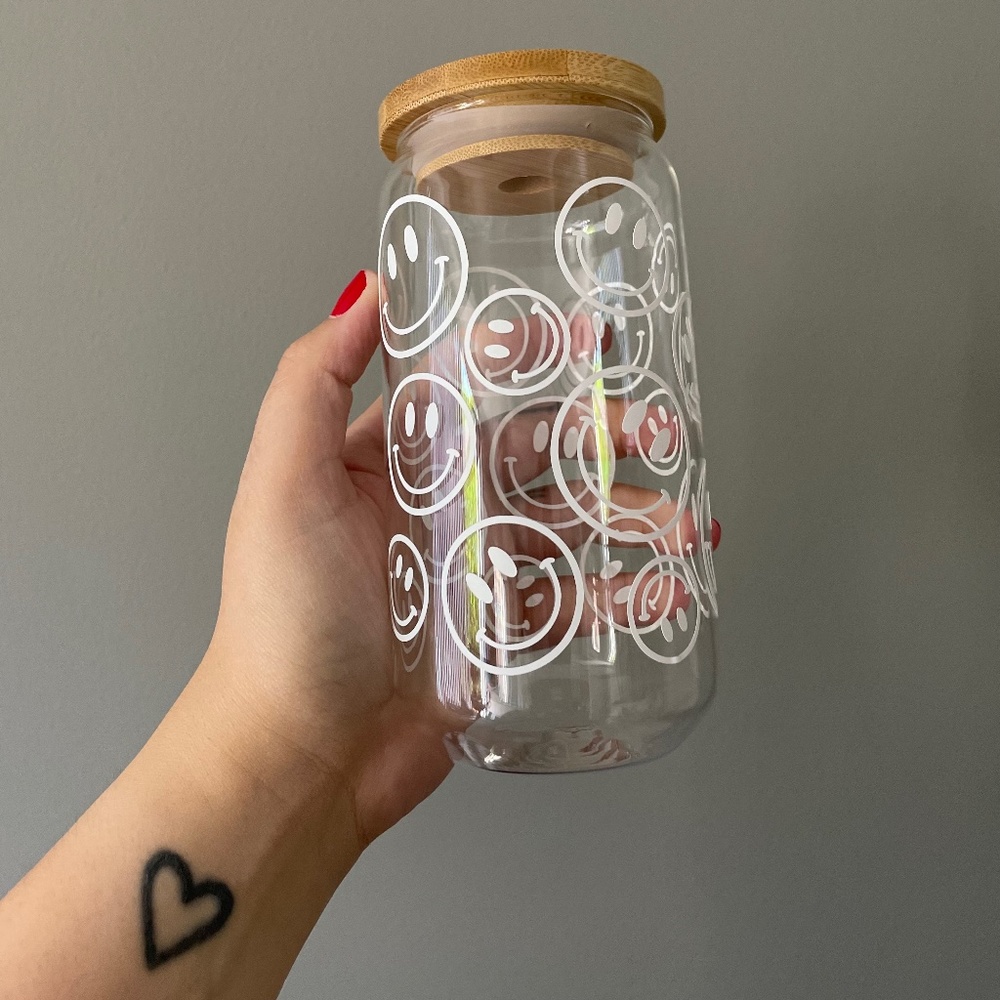 Glass cup